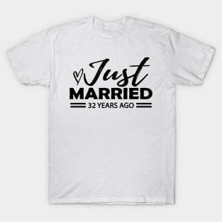 32th Wedding Anniversary - 32 years anniversary T-Shirt